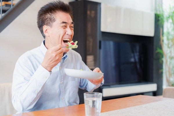 お口全体の健康を考えたインプラントの相談