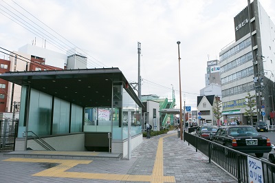 2.そのまま西へお進み下さい